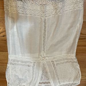 120% Lino White Sleeveless V neck Blouse